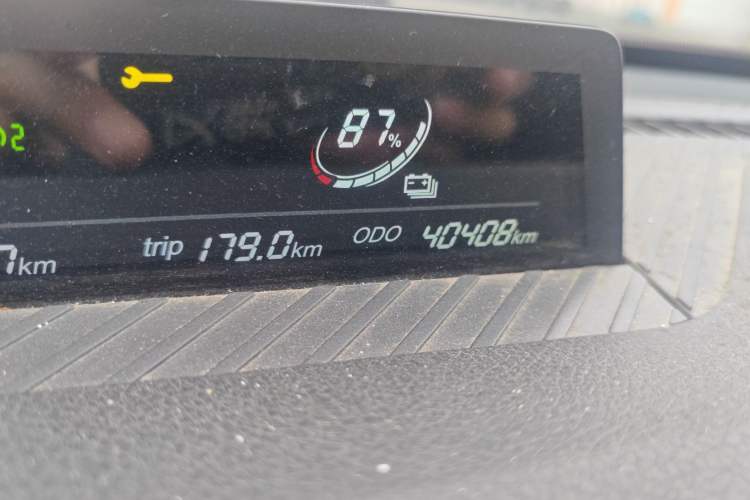 Used NETA V 2021 Standard Range Version Odometer Close Up