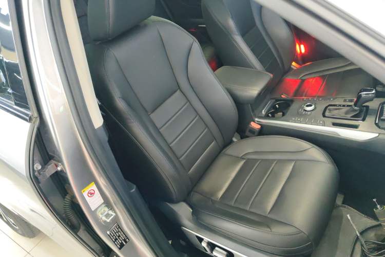 Used Wey VV7 2017 2.0T Luxury Model
