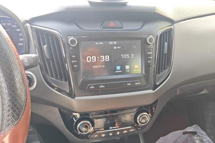 Used Hyundai ix25 2017 1.4T Automatic Prestige Model