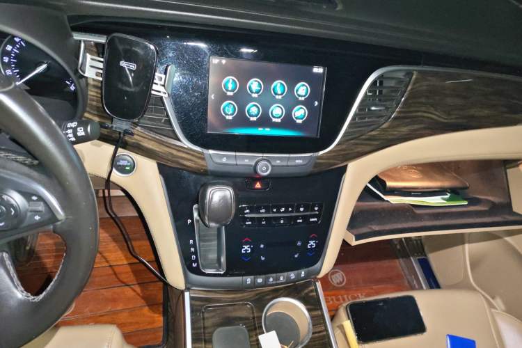 Used Buick GL8 2017 ES 28T Luxury Model China V Standard