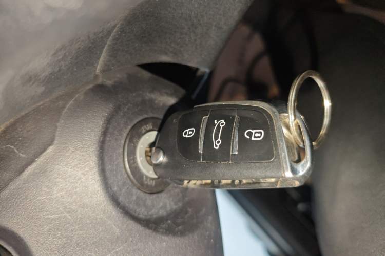 Used Toyota YARiS L  Zhi Xiang 2019 1.5E CVT Dynamic Edition China VI compliant
