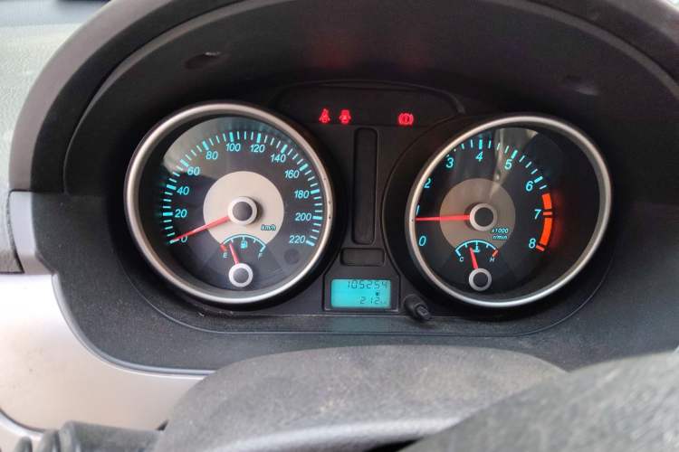 Used Buick Excelle 2013 1.5L Manual Classic Model
