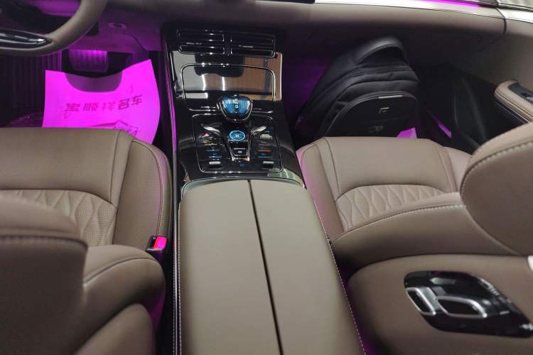 Used BYD Han 2024 EV Glory Edition 506KM Front-Wheel-Drive Premium Model Gear Lever