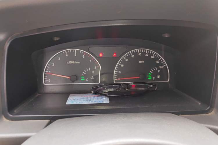 Used Dongfeng Shuaike 2013 1.5L Manual Comfort 7-Seater China V Standard
