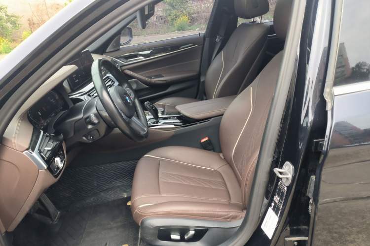 Used BMW 5 Series 2022 Second Facelift 525Li M Sport Package
