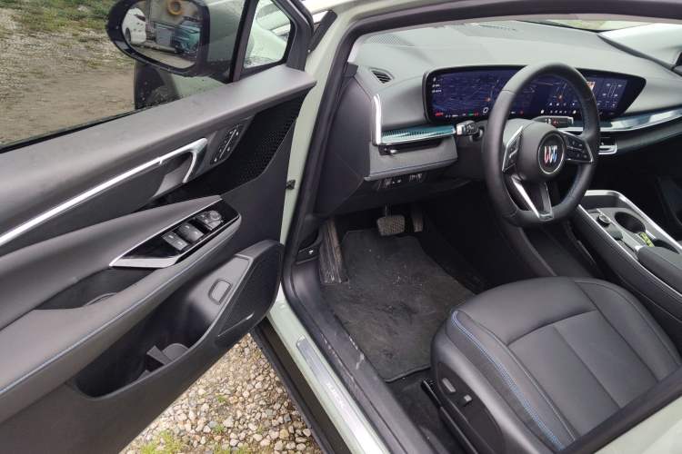 Used Buick E4 2023 Smart Edition
