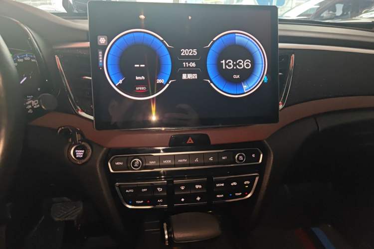 Used GAC Trumpchi GS8 2017 320T Two-Wheel Drive Luxury Smart Connectivity Version (7 Seats)
