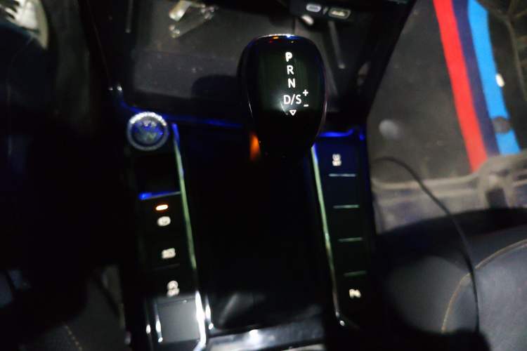 Used Volkswagen Passat 2020 330TSI Luxury Edition China VI