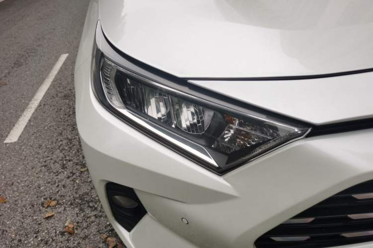 Used Toyota RAV4 2022 2.0L CVT Two-Wheel Drive Urban Edition
