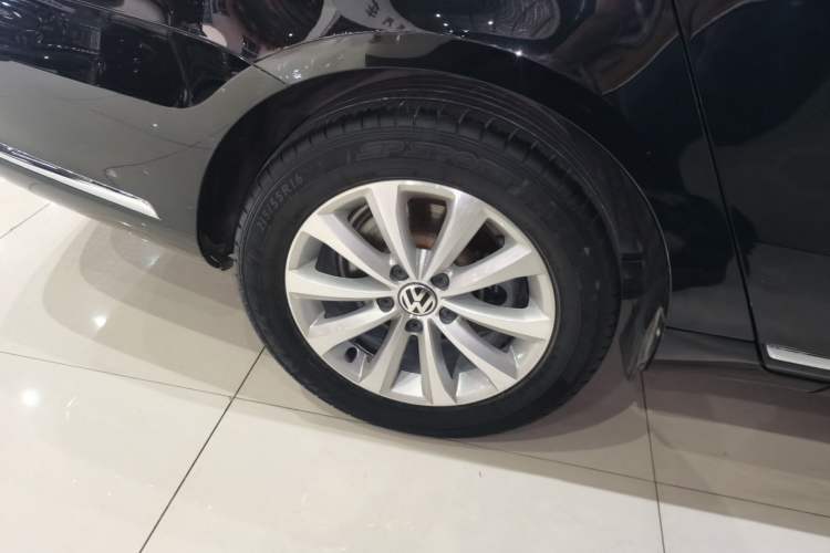 Used Volkswagen Magotan 2015 Facelift 1.8TSI Luxury Model
