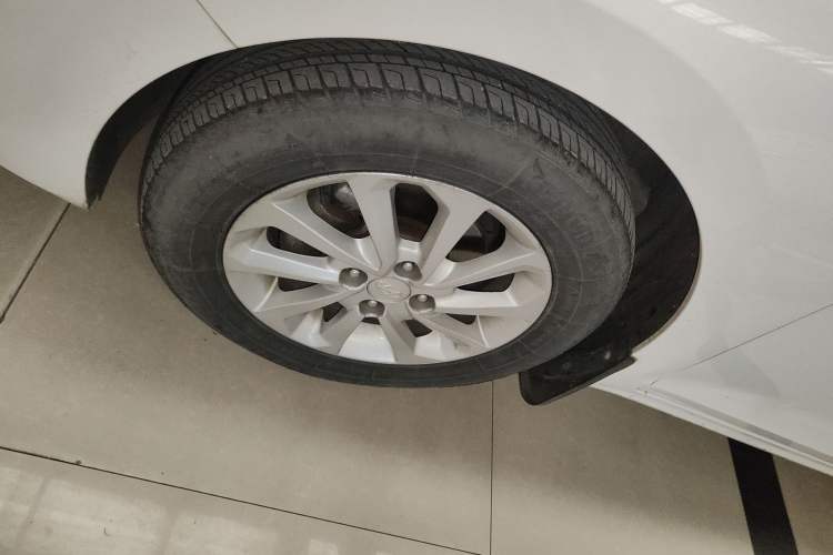 Used Hyundai Verna RV 2017 1.4L Automatic Sport Version National Emission Standard V
