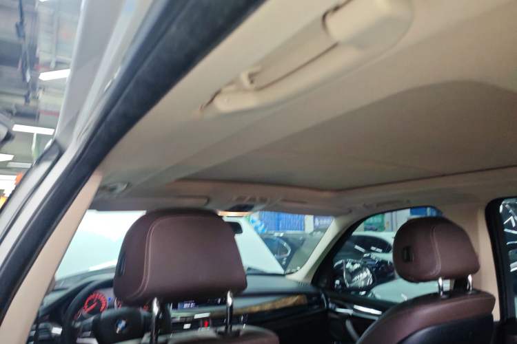 Used BMW X5 2017 xDrive28i
