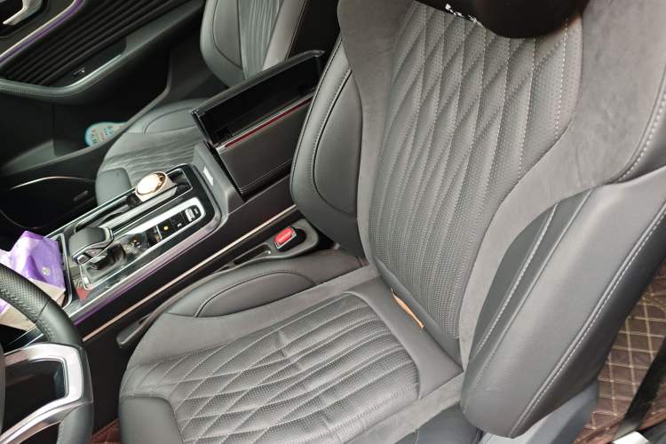 Used Hongqi HS5 2023 2.0T Qixiang Pro Edition