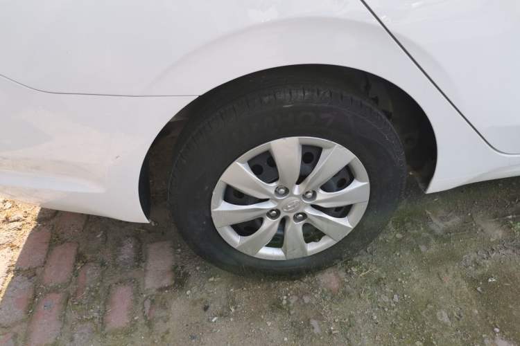 Used Hyundai Verna (older generation) 2020 1.4L Manual GL Refreshed Edition