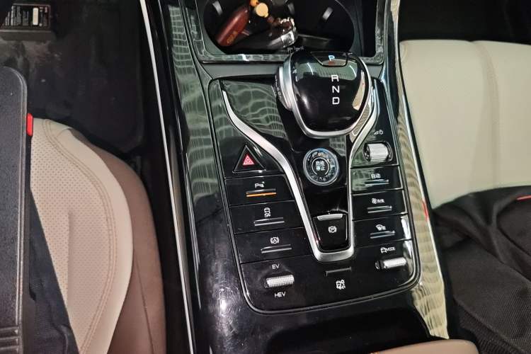 Used BYD Qin PLUS 2024 HONOR Edition DM-i 55KM Leading Model
