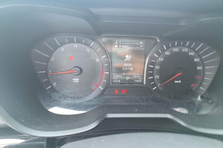 Used GAC Trumpchi GS4 2015 200T G-DCT Elite Edition Odometer Close Up