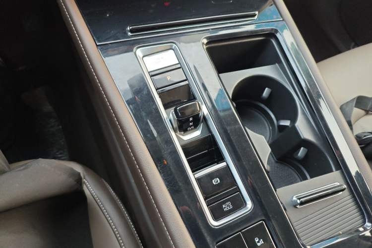 Used Volkswagen Viloran 2024 330TSI Luxury Edition