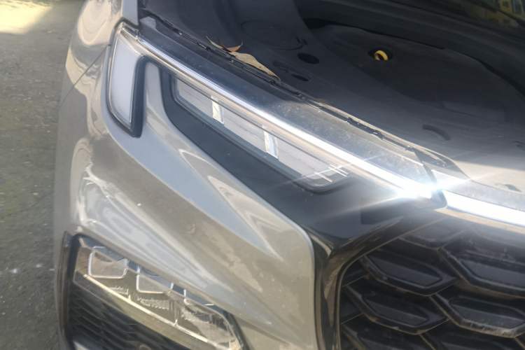 Used Ford Equator 2023 EcoBoost 225 Obsidian Orange Edition Prestige 7-Seater (2/2/3)
