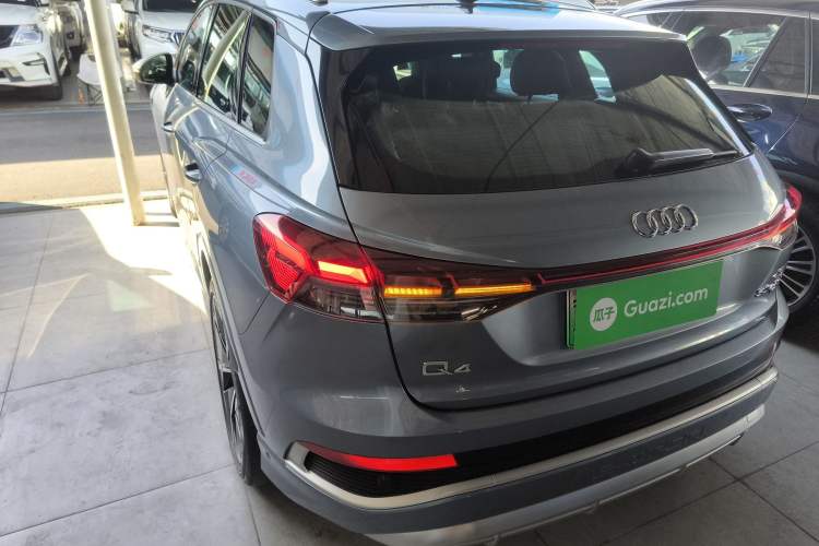 Used Audi Q4 e-tron 2023 50 e-tron quattro Creation Edition
