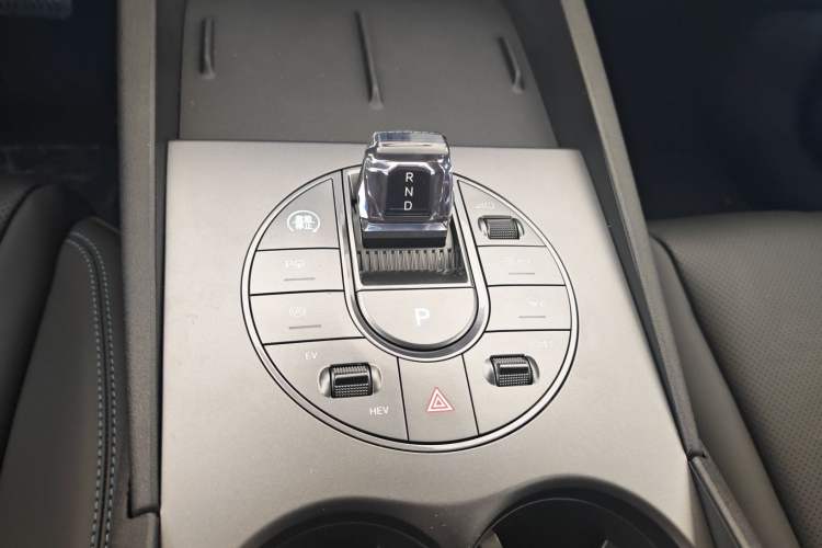 Used BYD Seal 06 New Energy 2025 DM-i Smart Drive 80KM Luxury Model
