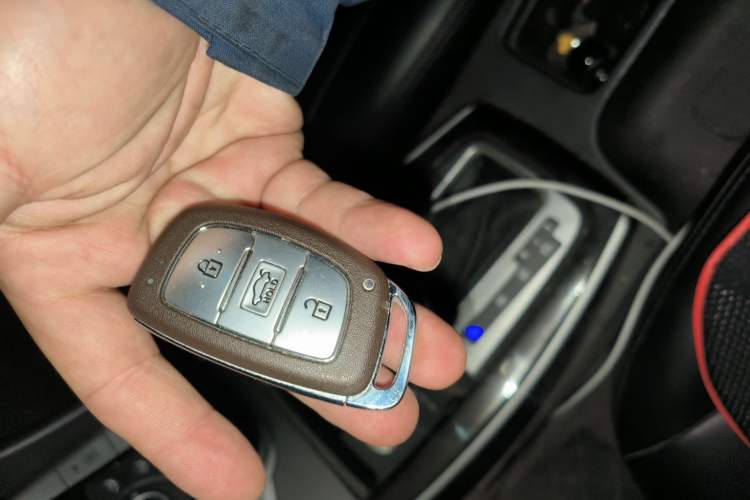 Used Hyundai Elantra (5th Generation / Langdong) 2016 1.6L Automatic Prestige Model
