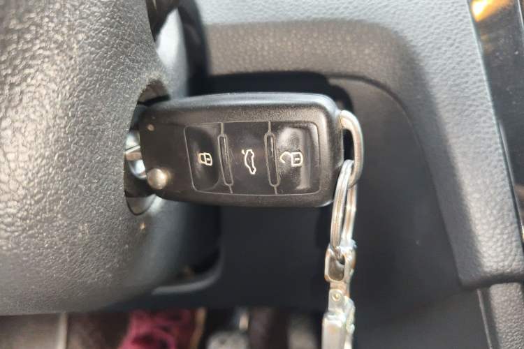 Used Volkswagen Santana 2018 1.5L Manual Fashion Edition Vehicle Key