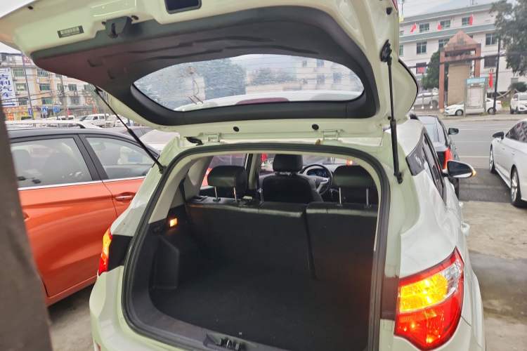 Used Changan CS35 2015 1.6L Manual Luxury Model China IV Standard