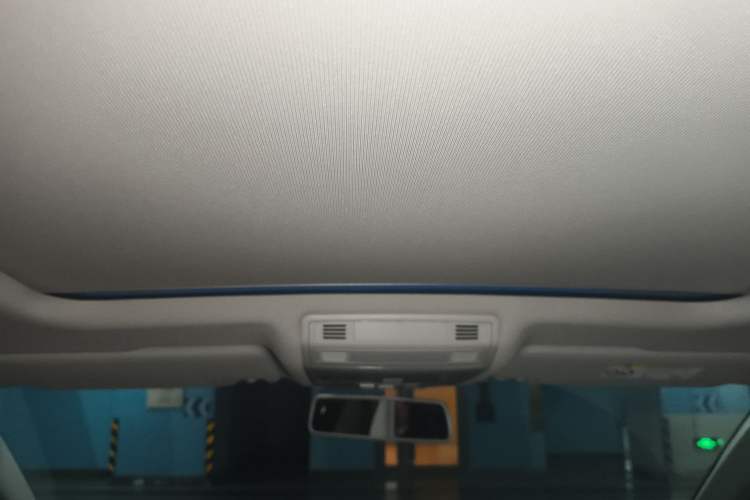 Used Volkswagen Magotan 2016 1.8TSI Smart Comfort Model Headliner