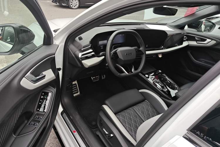 Used Audi A5L 2026 2.0T Sport Plus
