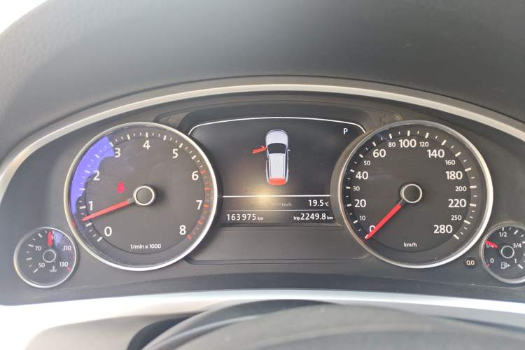 Used Volkswagen Touareg 2011 3.0 TSI Standard Version