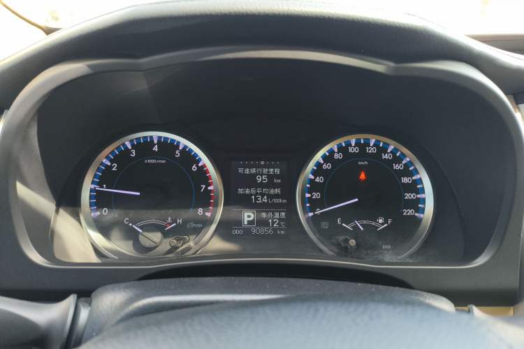 Used Toyota Highlander 2018 2.0T Two-Wheel Drive Elite Edition 5 Seats Emission Standard China V
