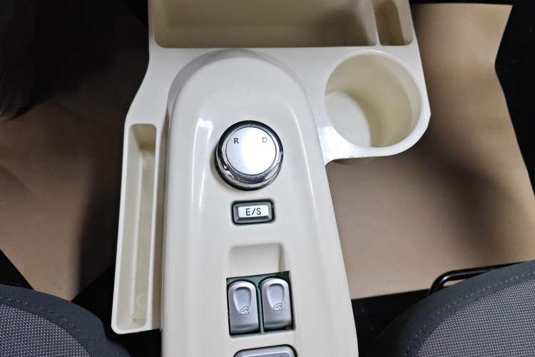 Used CHANGAN NEVO Lumin 2024 205km Launch Edition Gear Lever