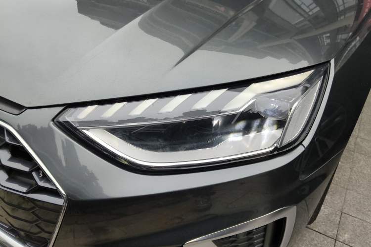 Used Audi A4L 2022 40 TFSI Fashion Dynamic Model
