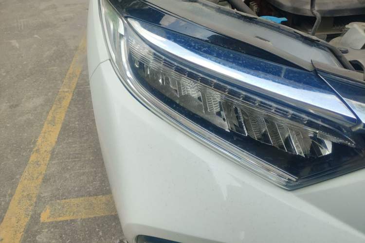 Used Everus VE-1 2022 TA Leading Edition