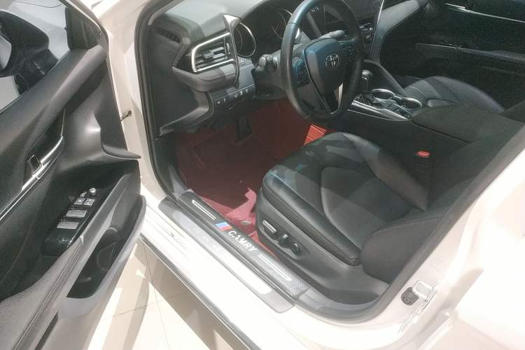 Used Toyota Camry 2023 2.0G Luxury Edition