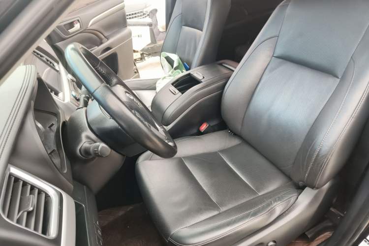 Used Toyota Highlander 2021 2.0T Four-Wheel Drive Prestige Version 7 Seats
