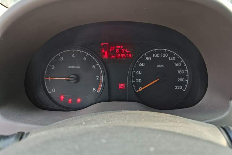 Used Hyundai Verna (older generation) 2010 Sedan 1.4L Automatic Comfort Model GS
