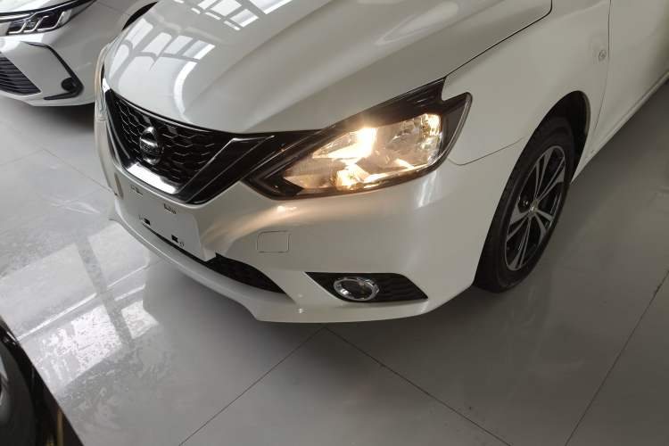 Used Nissan Sylphy 2019 Classic 1.6XE CVT Comfort Edition Left Front Headlight