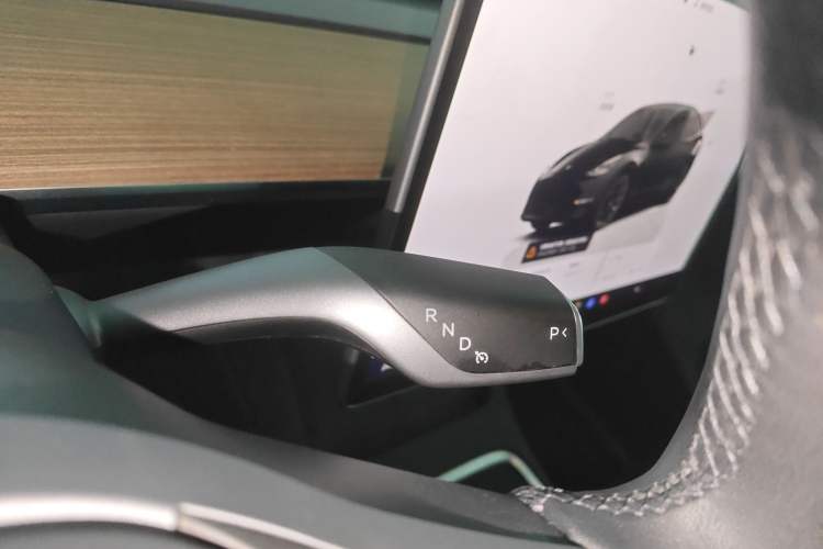 Used Tesla Model Y 2022 Rear-Wheel-Drive Version
