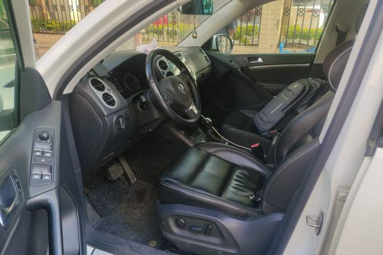 Used Volkswagen Tiguan L 2017 300TSI Automatic Two-Wheel Drive Silk Road Comfort Edition