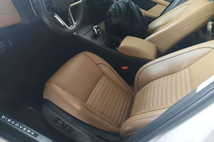 Used Land Rover Discovery Sport 2024 Luxury Custom Edition Left Front Seat