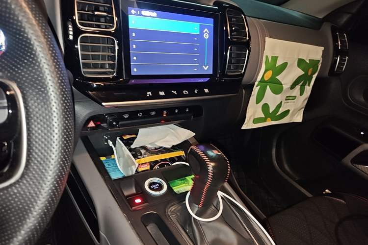 Used Citroen C5 AIRCROSS 2017 350THP Fashion Edition Audio And AC Panel