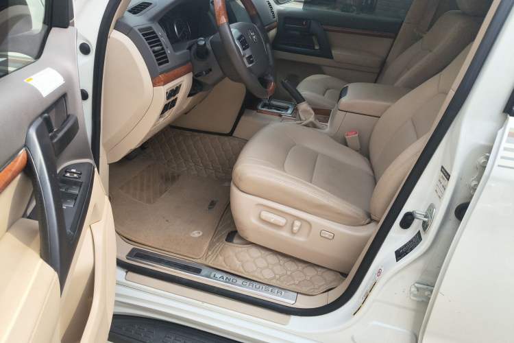 Used Toyota Land Cruiser 2014 4.0L Automatic Parallel Import Version Driver Seat