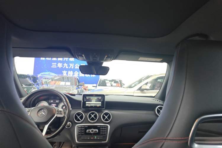 Used Mercedes-Benz A-Class 2015 A 200 Sport Edition Headliner