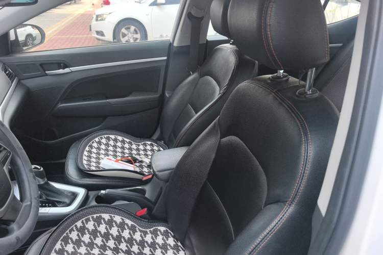 Used Hyundai Elantra (6th Generation / Lingdong) 2016 1.6L Automatic ZhiXuan – Elite Version Left Front Seat