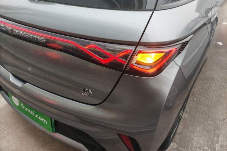 Used BYD Dolphin 2023 420 km Fashion Edition
