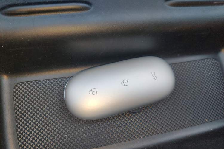 Used Li Auto L8 2023 Air model
