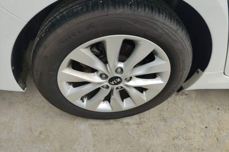 Used Kia K5 2016 1.6T Automatic LUX
