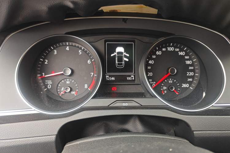 Used Volkswagen Magotan 2018 330TSI DSG Advanced Model Instrument Cluster