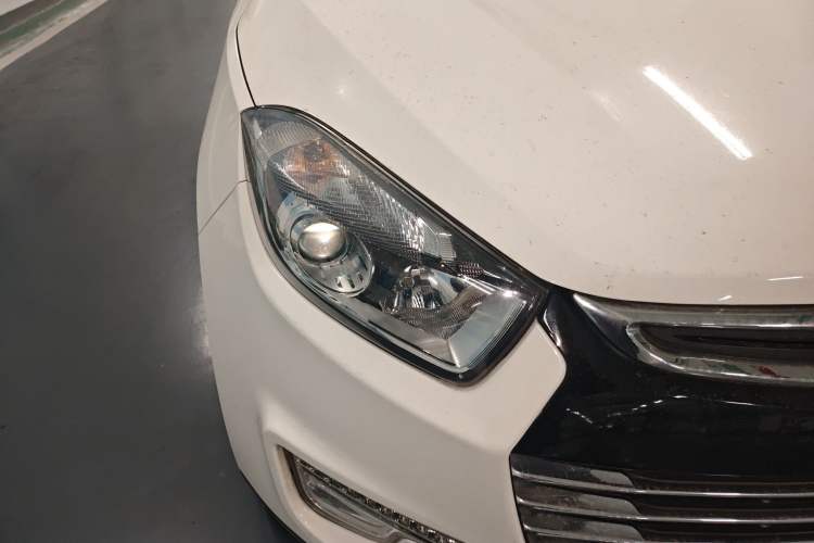 Used JAC Refine S5 2015 1.5T Automatic Elite Model